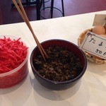 長浜ラーメン一龍亭 - テーブル