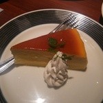 HANA  - ベイクドチーズケーキ＠680円