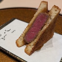 西麻布けんしろう - 和牛ヒレのブリオッシュサンド