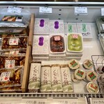 おみやげ処 やまがた - 店内