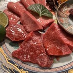 大皿焼肉 老中 - 和牛焼肉　大皿焼肉　老中特上盛り
      黒毛和牛