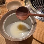 大皿焼肉 老中 - 季節の汁碗 しんたま　しんじゃが　ホワイトアスパラガスのすりながし 