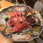 大皿焼肉 老中 - ランプ、レバー、サガリ、タン薄切りと厚切り