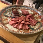 大皿焼肉 老中 - 和牛焼肉　大皿焼肉　老中特上盛り
      黒毛和牛