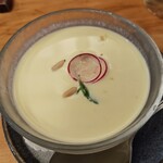 ビストロ マキムシ - お通し（自家製とうもろこしスープ）