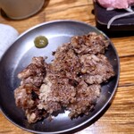 大衆酒場 もつ焼きと肉刺し ぶた横丁 - 