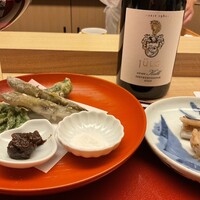 今 - ワインもとても美味しいのをあけてくれました