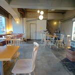 Coffee×Wine Nook＆Cranny - 2階の席