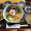 丼専門店よるべ