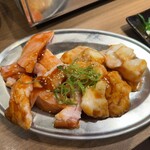焼肉 俺家 - ミノサンドとホソ