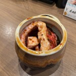 焼肉 俺家 - 窮屈そうなカルビさん