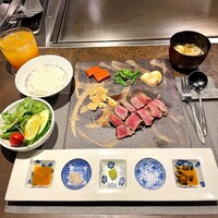 大阪鉄板焼き 神戸牛 TATARA - 