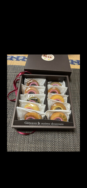 Patisserie Monsieur M Hon Ten photo 2