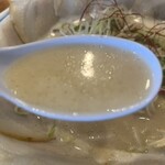 泡系しおとんこつラーメン べらしお - 