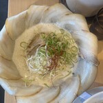 泡系しおとんこつラーメン べらしお - 