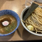 伊予 源氏車 - つけ麺　大盛　1050円