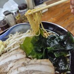 ぶるーと - しょうゆラーメン　中太ストレート麺