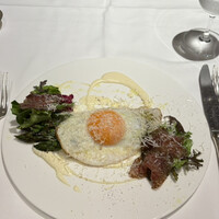 代官山ASO チェレステ 日本橋店 - アスパラガスのミラネーゼ　自家製ブレザオラのサラダ