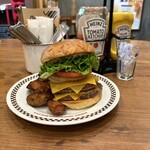 300645124 - ダブルチーズバーガー全景