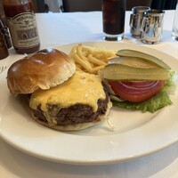 ベンジャミンステーキハウス 東京ガーデンテラス紀尾井町 - ハンバーガー