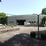 ユーカン - 駅から南西にあるガーデンプラザ、ここから奥に荒子川を渡る歩道橋が、更に善南町…信号３つ目を渡り左に少しです