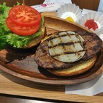 クアアイナ - ハンバーガー単品（990円）