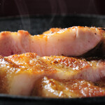 オステリアチートレ - 群馬県産くちどけ加藤ポークロースと野菜のグリル