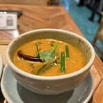 クラビ バイ チェディルアン - 