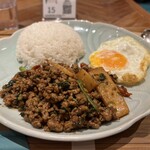 クラビ バイ チェディルアン - 