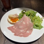 Trattoria&Pizzeria LOGIC 池袋東口 - 
