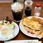 シャンテーコジマ - アイスウィンナーコーヒー・Aセット目玉焼き＆サラダ