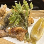 帰燕 - 塩とレモンとで楽しめるように同種２つの配置が嬉しい。