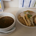 鰹醤油のつけ麺です