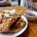 かし亀 - 唐揚げ2枚も…