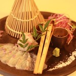 めしや伊よ美 - 白寿真鯛0の薄造り