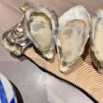 銀座で生牡蠣が美味しい専門店 牡蠣Bar - 