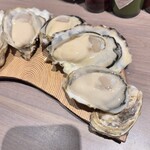 銀座で生牡蠣が美味しい専門店 牡蠣Bar - 