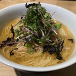 煮干しのビリー - 薬味が盛り盛り❗️