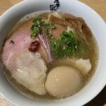 煮干しのビリー - 淡麗煮干し  塩  1000円     肉増し300円味玉150円