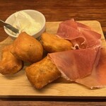 コッコリと生ハムとクリームチーズ
