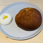 LeAnn - 「自家製パンとホイップバター」