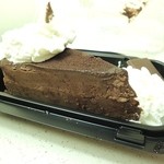 The Cheesecake Factory - ゴディバのチョコレートケーキ大好きです。