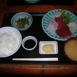 俵屋 - 刺身定食（1,050円）