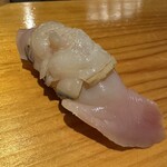 鮨 利﨑 - 蛤握り