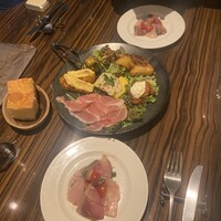 エビスエスクラッシコ - 生ハムと前菜盛り合わせ