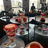 DINING & BAR TABLE 9 TOKYO - 