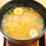 手打ちとんかつ かつ屋 - みそ汁