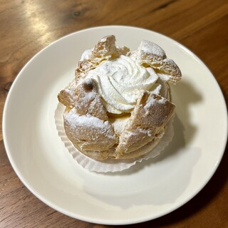 アンリ・シャルパンティエ_1