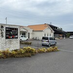 ファームキッチン 野菜花 - 広い駐車場があります