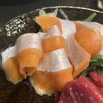 大衆酒場 絆 - 刺身3点盛り(ｻｰﾓﾝ、たこ、ﾐﾝｸｸｼﾞﾗ)